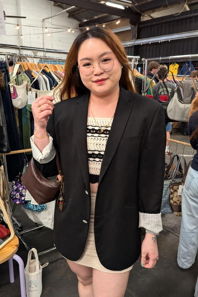 market customer photo