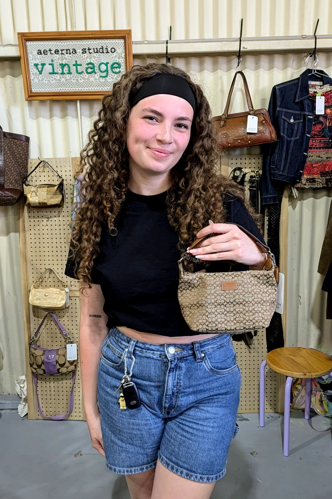 market customer photo